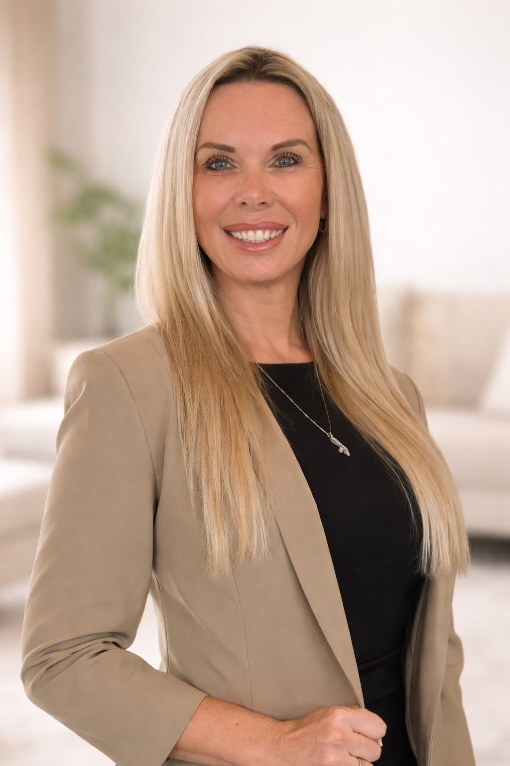 Dr. Carisa Peeples professional portrait